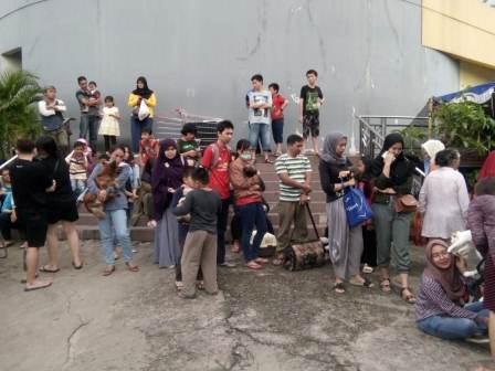 VAKSINASI RABIES DAN PENGOBATAN HEWAN GRATIS  RAMAIKAN PEKAN HORTIKULTURA III DI PONTIANAK