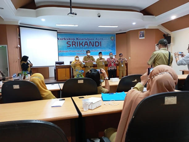 WORKSHOP KEARSIPAN APLIKASI SRIKANDI DILINGKUNGAN PEMERINTAH KOTA PONTIANAK TAHUN 2022