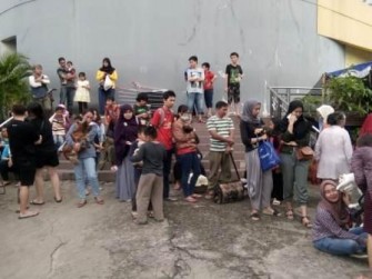 VAKSINASI RABIES DAN PENGOBATAN HEWAN GRATIS  RAMAIKAN PEKAN HORTIKULTURA III DI PONTIANAK