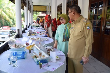 LOMBA MASAK BERBAHAN DASAR IKAN ANTAR KELURAHAN SE-KOTA PONTIANAK TA.2017