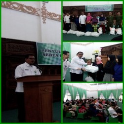 DINAS PANGAN PERTANIAN DAN PERIKANAN KOTA PONTIANAK MENYERAHAN BANTUAN PENANGGULANGAN DAERAH RAWAN PANGAN UNTUK BALITA DARI KELUARGA MISKIN